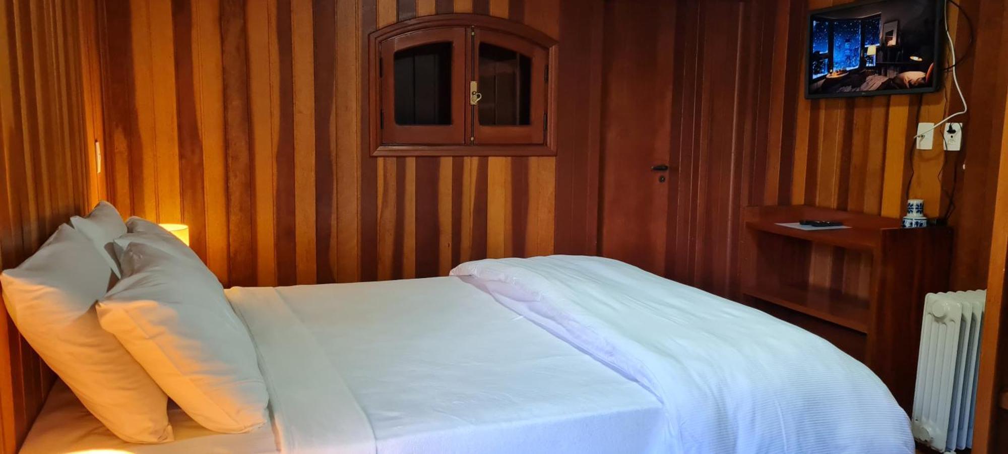 Arado 313 Suites Monte Verde  Zimmer foto